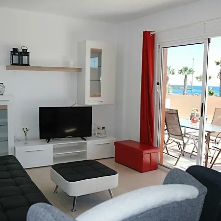 Apartamento Front Beach, 4 People, Free Wifi *