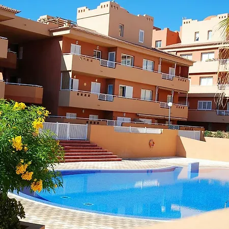Front Beach, 4 People, Free Wifi شقة بويرتيتو دو غويمار